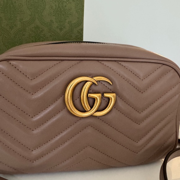 Gucci Marmont Small Shoulder Bag in Dusty Pink ‼️ - Picture 2 of 9